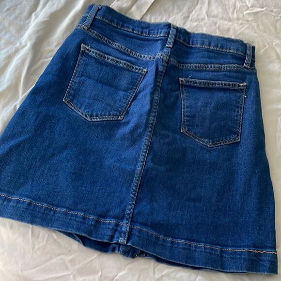 NWOT Medium Wash Denim Skirt - Picture 4 of 4